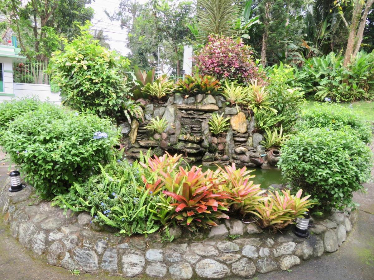 All Care Bed And Breakfast Tagaytay City Bagian luar foto