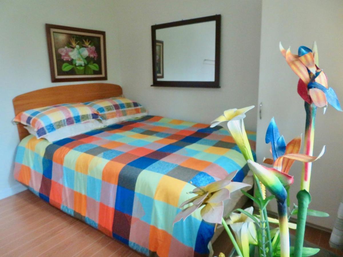 All Care Bed And Breakfast Tagaytay City Bagian luar foto